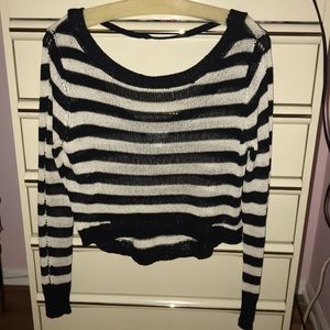 Low Back Stripes Crop Long Sleeve Top